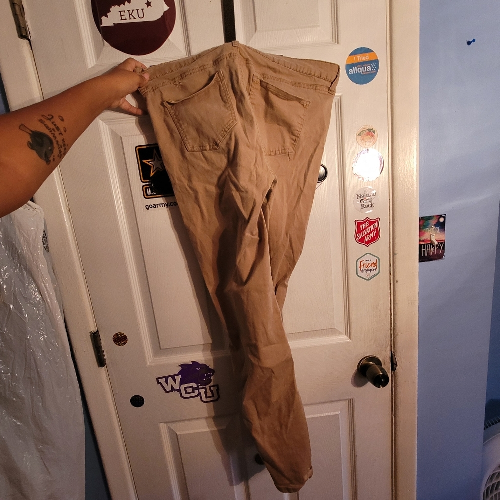 Beige Celebrity Pink Jeans